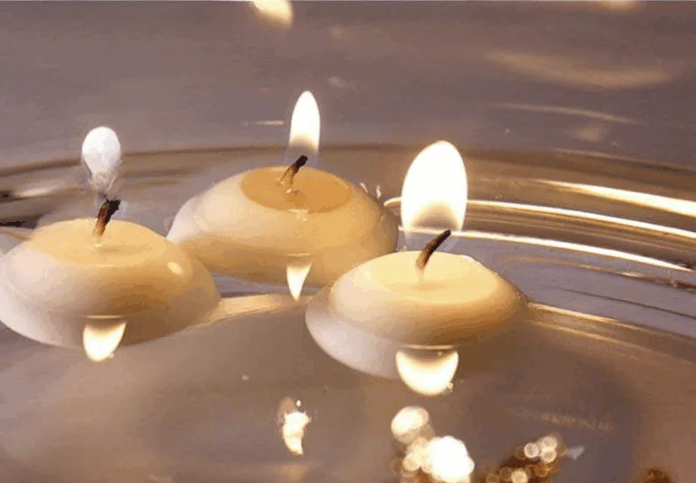 Floating-Candles-Wedding-3