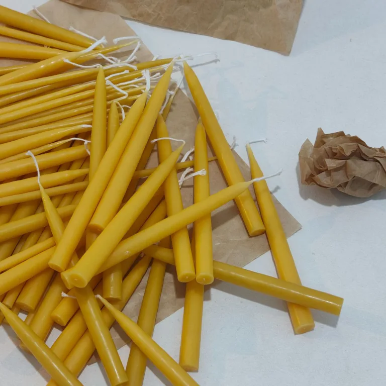 Beeswax Taper Candle4