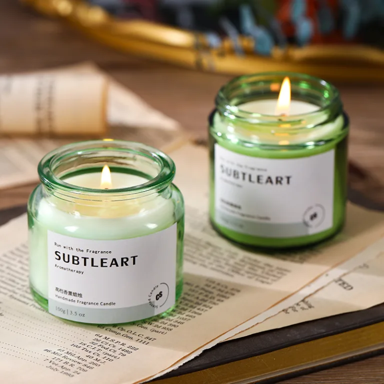 Green Glass Jar Candle with Wooden Lid3